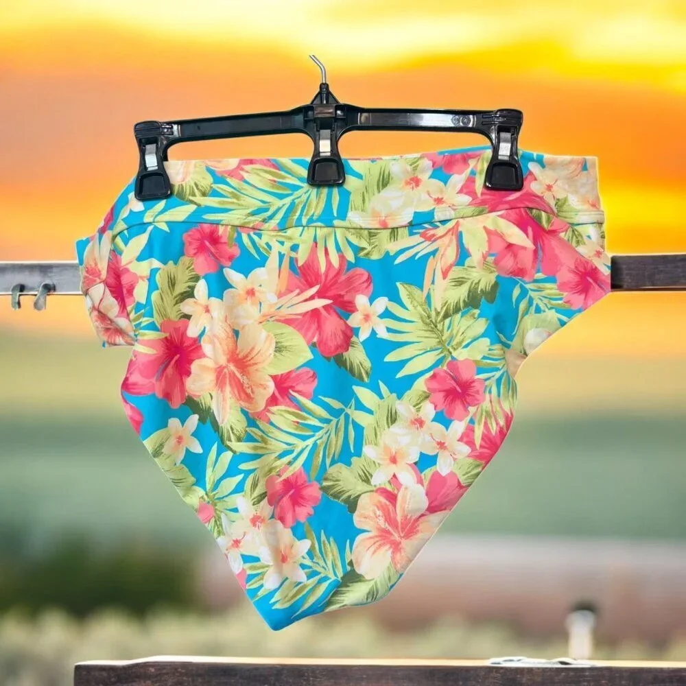 NEW!!! WOMEN’S PLUS TROPICAL PRINT BIKINI BOTTOMS (OASIS) - SIZE 4X